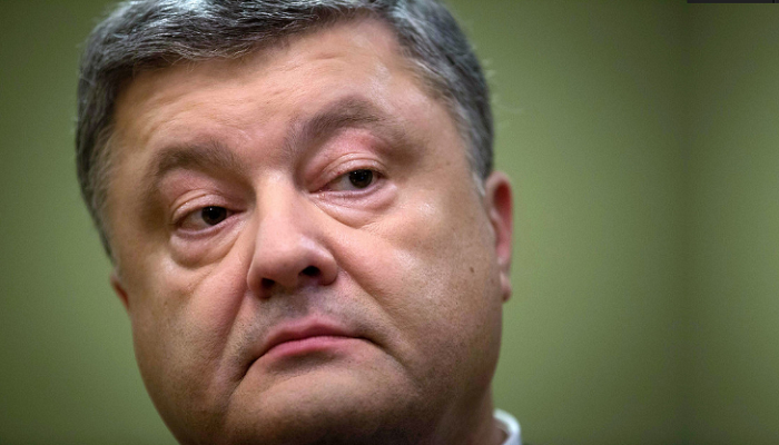 В Сети призвали Порошенко прекратить реформы