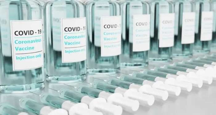 Ізраїль почне вакцинацію від коронавірусу четвертою дозою