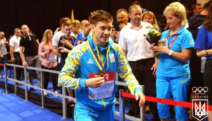 Українські спортсмени здобули дві медалі зі стрибків у воду