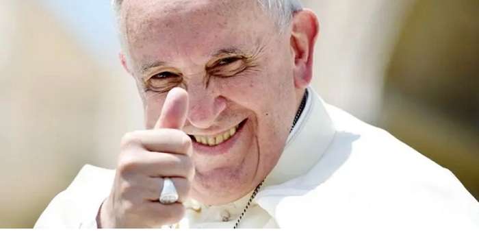 Папа Римський закликав людей до вакцинації від COVID-19