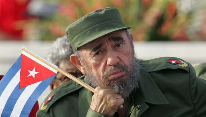 Гудков назвав появу площі Кастро в Москві ностальгією влади за 17-м роком