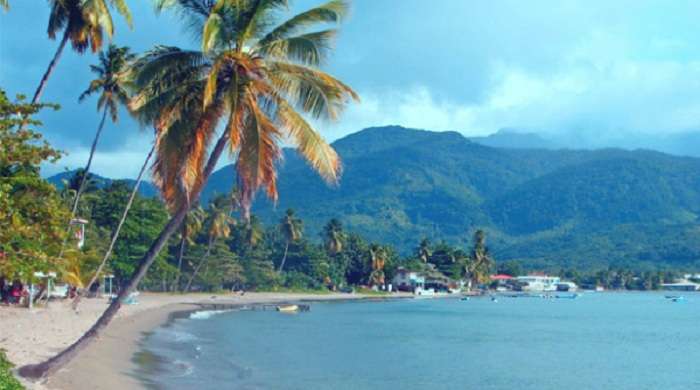 Українці подорожуватимуть у Домініку без віз