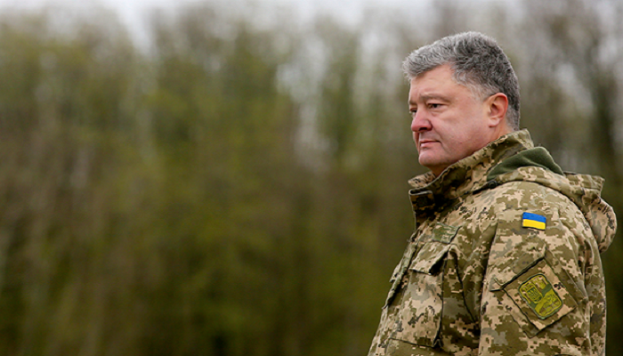 Порошенко пригрозив дати відсіч агресорам «9 грамами свинцю»