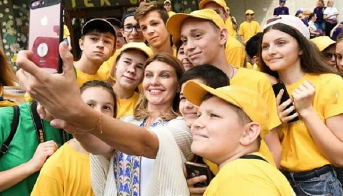 Первая леди Украины посетила детский центр «Артек»