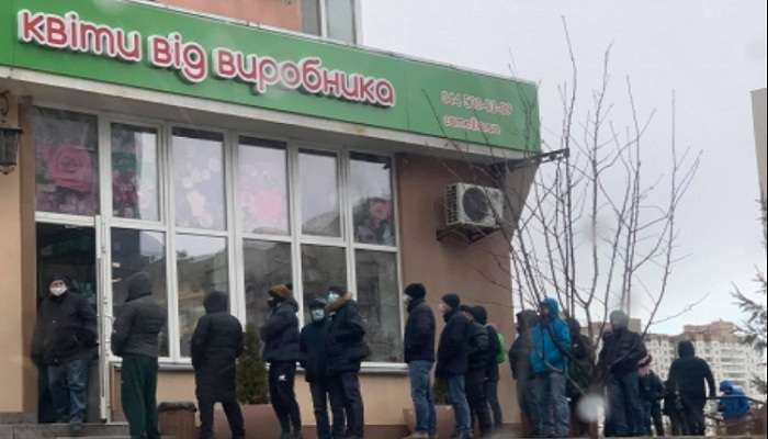 З нагоди 8 березня – У Києві продають букети за 20 000 гривень