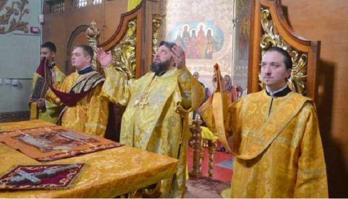 Московські попи в Україні закликали вірян йти у храми на Великдень