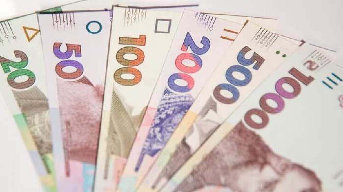 Українські випускники отримуватимуть гроші за ЗНО