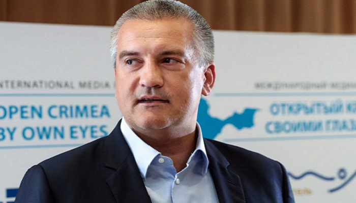 Аксенов пригласил американцев в Крым