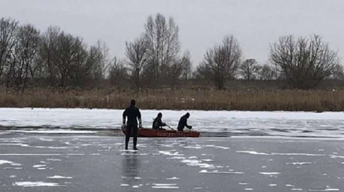 На Днепропетровщине двое детей провалились под лед