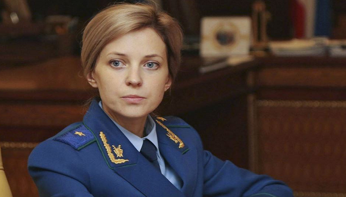 Янукович «успел» лишить Поклонскую украинского гражданства