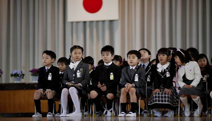 Япония потратит $17 млрд на субсидирование образования