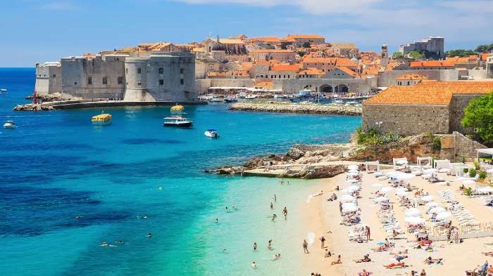 Хорватія продовжила обмеження на в’їзд для українців