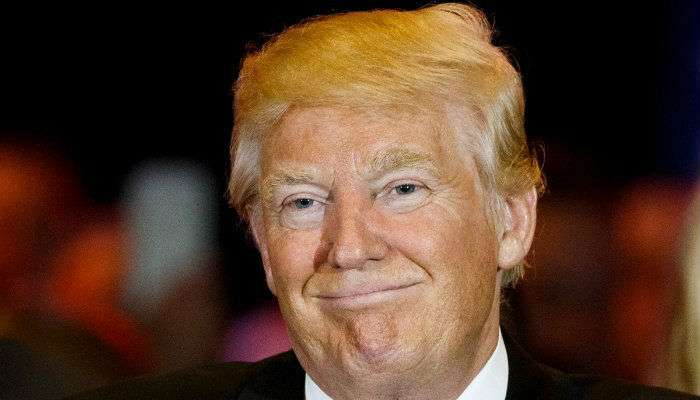 Російським ЗМІ наказали писати менш позитивно про Трампа – Bloomberg