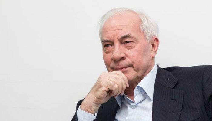 Азаров назвав умову краху режиму Порошенка