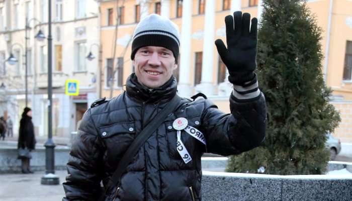 У Росії скасували вирок активістові Ільдару Дадіну