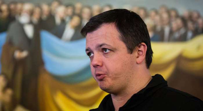 Семенченко обвинил канал Порошенко в пропаганде против блокады Донбасса
