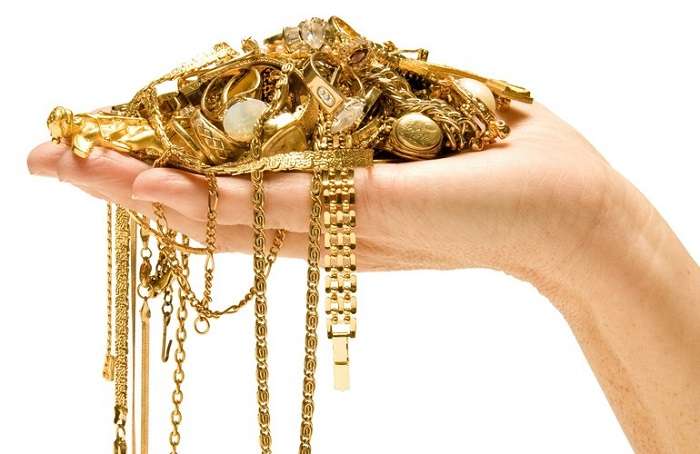 Куда продать золотые украшение при необходимости?