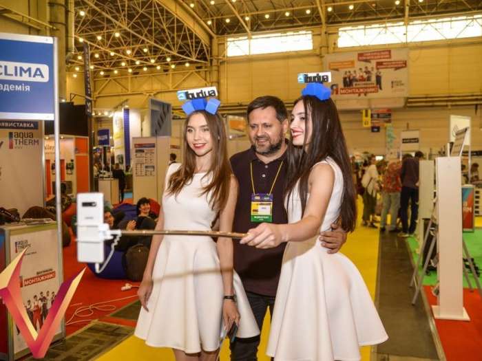 Промо модели в Киеве для BTL-акций