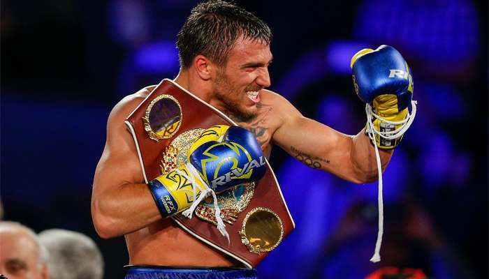 Ломаченко за семь раундов отстоял титул чемпиона WBO
