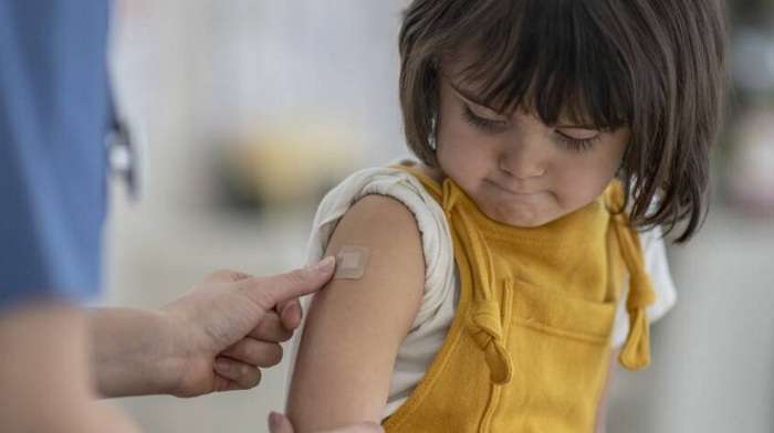 Весной в Украине будут вакцинировать от ковида пятилетних детей