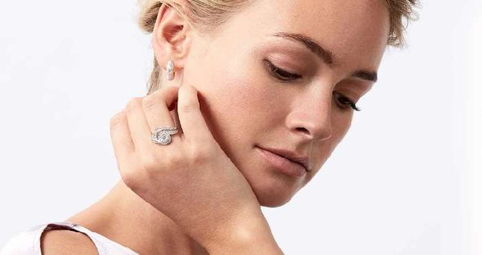 Cамые изысканные ювелирные украшения собраны в магазине «Ювелирная карта»