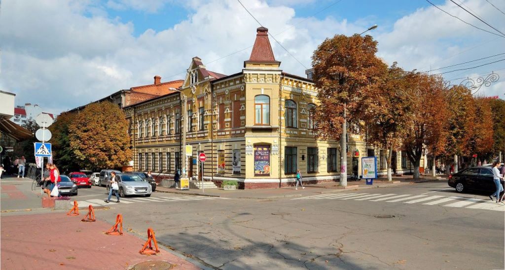Бюджетні напрямки для осіннього відпочинку в Україні
