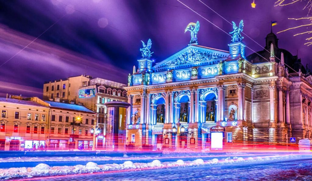 Куди піти на Новий рік 2026 у Львові: повний гід для гостей міста