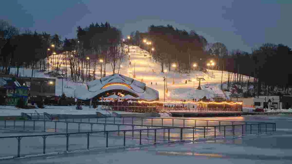 Куди піти на Новий рік 2026 у Львові: повний гід для гостей міста