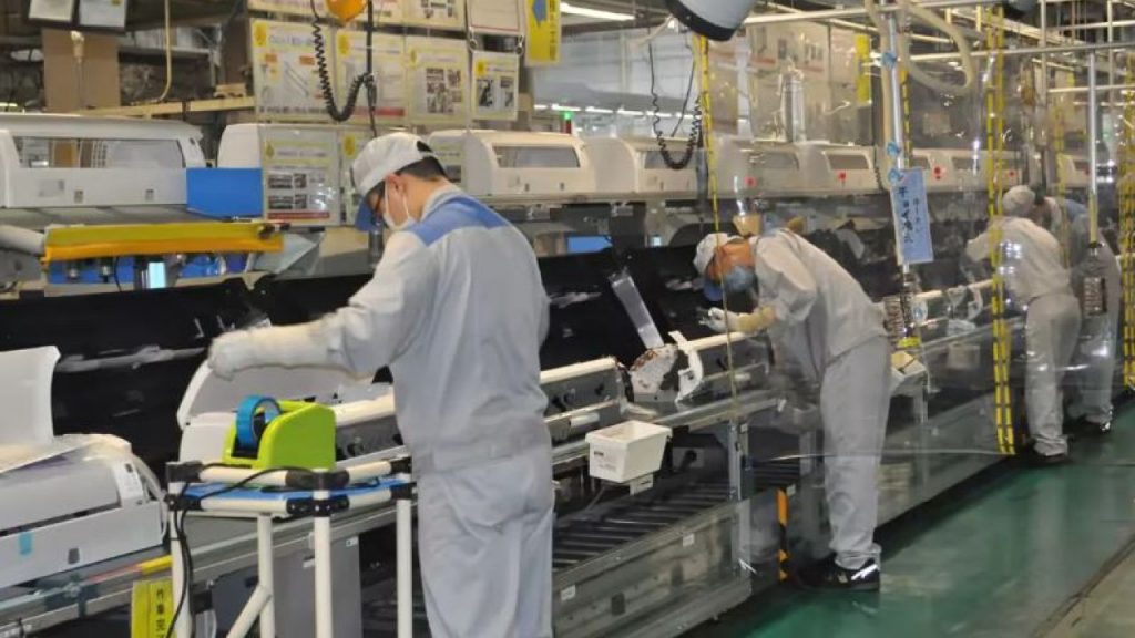 Як знайти роботу в Польщі без посередників: де шукати вакансії напряму та як перевірити роботодавця