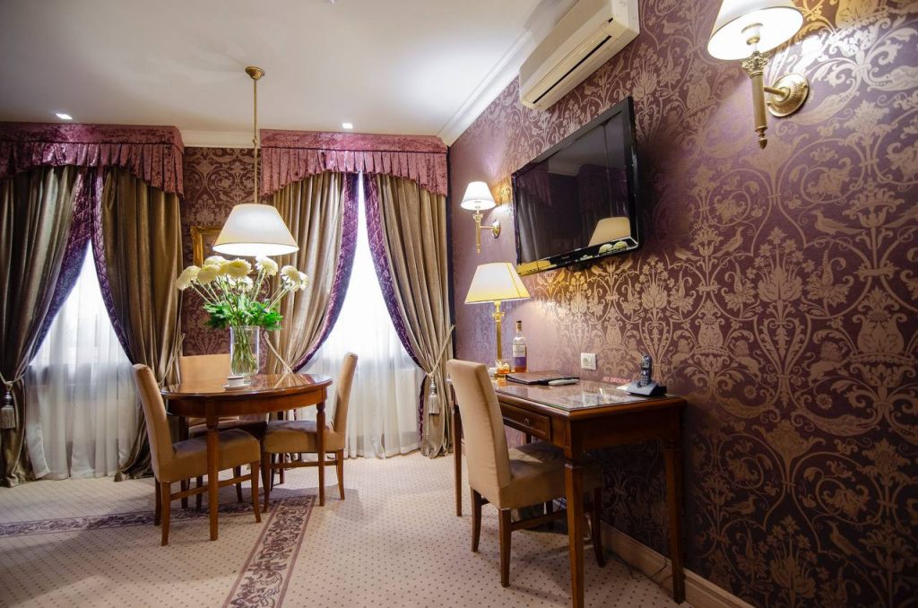 Куди піти на День святого Валентина у Львові 2026: події, ресторани, ідеї