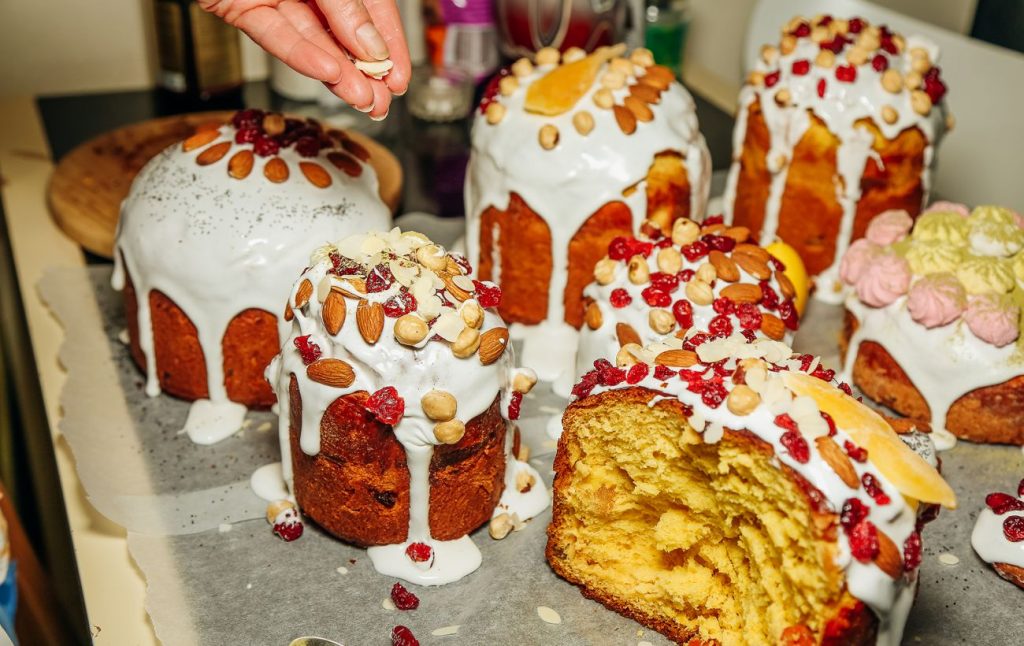 Як зберігати паску вдома, щоб вона не черствіла: лайфхаки, які справді працюють Як зберігати паску вдома, щоб вона не черствіла: лайфхаки, які справді працюють