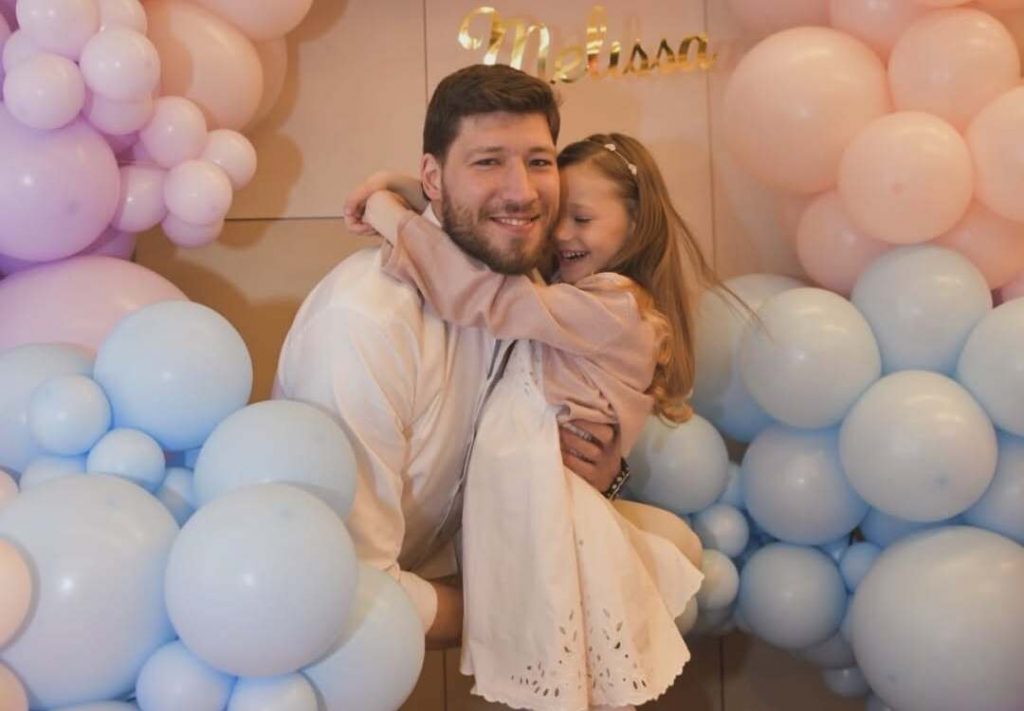 Вʼячеслав Кравцов — новий Холостяк: чому вибір СТБ здивував глядачів і що відомо про героя
