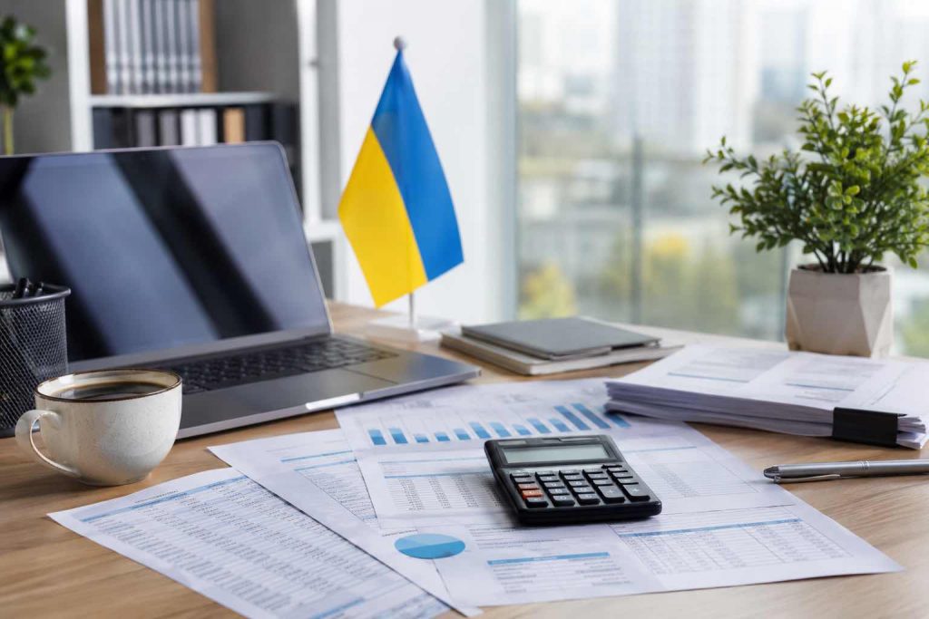 Бюджетна декларація 2027–2029: що буде з доларом, мінімальною зарплатою та економікою України