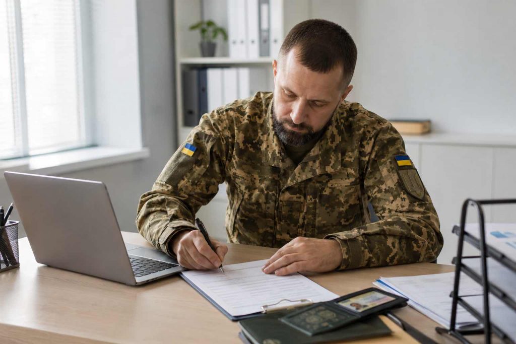 МВС шукає ветеранів на роботу: які напрями відкриті та що потрібно знати кандидатам
