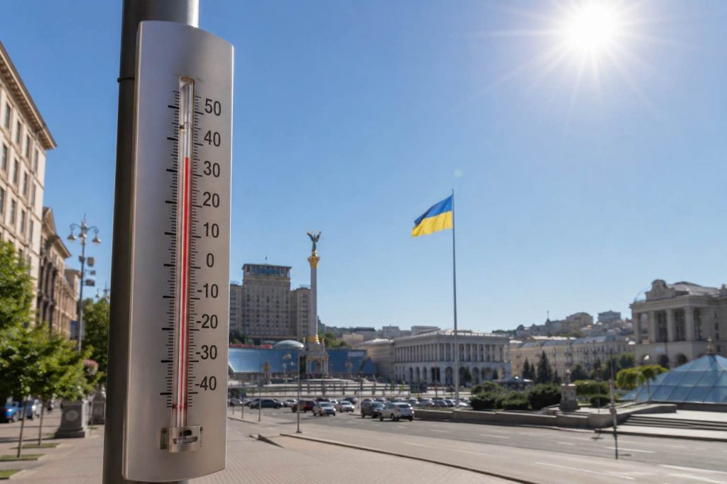 Погода різко зміниться на початку серпня: де в Україні буде до +37 °C і чи чекати дощів