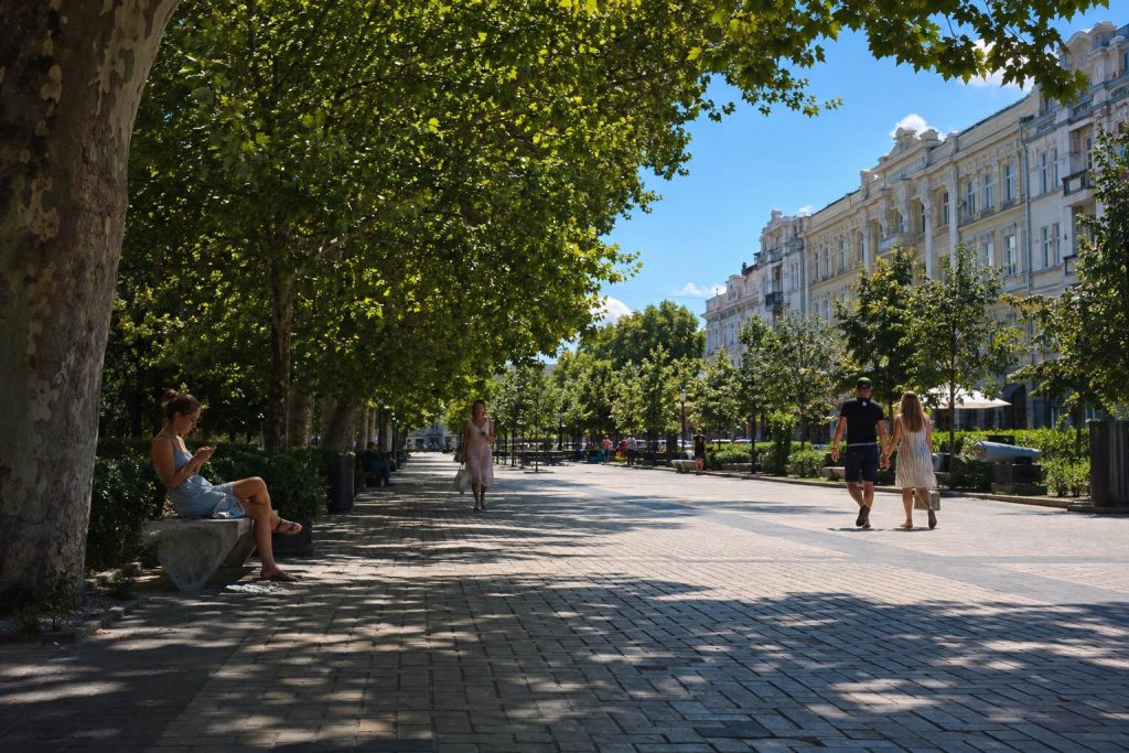 Спека повернеться: де в Україні буде до +33 °C і коли чекати на осінню прохолоду