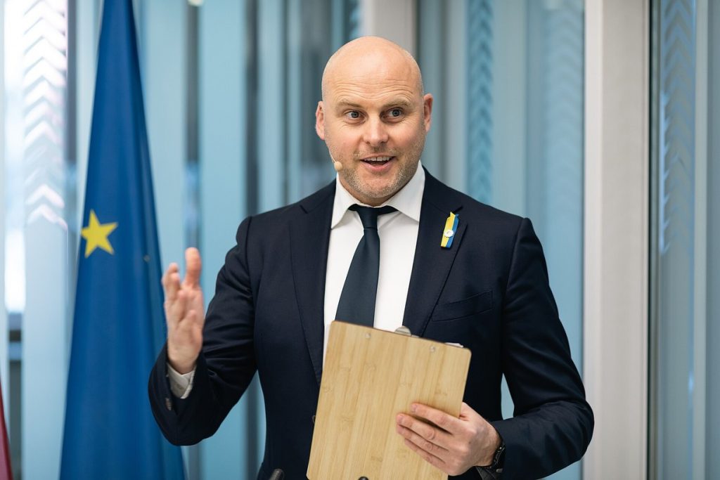 Хто такий Андріс Кулбергс — прем’єр Латвії, який сказав, що в Зеленського лишився один союзник Андріс Кулбергс у Сеймі Латвії, архівне фото 2023 року